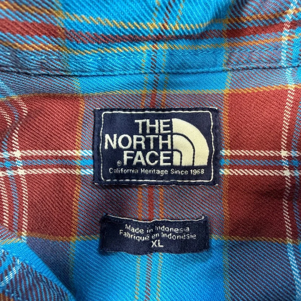 The North Face Mens XL Blue Burgundy Plaid Flannel Long Sleeve Button Down Shirt